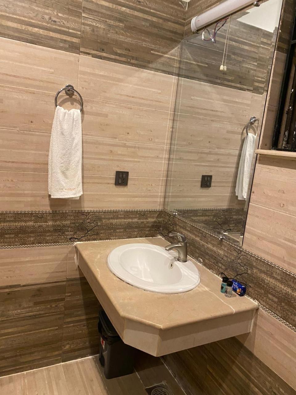 Hotel La Maison Islamabad Extérieur photo